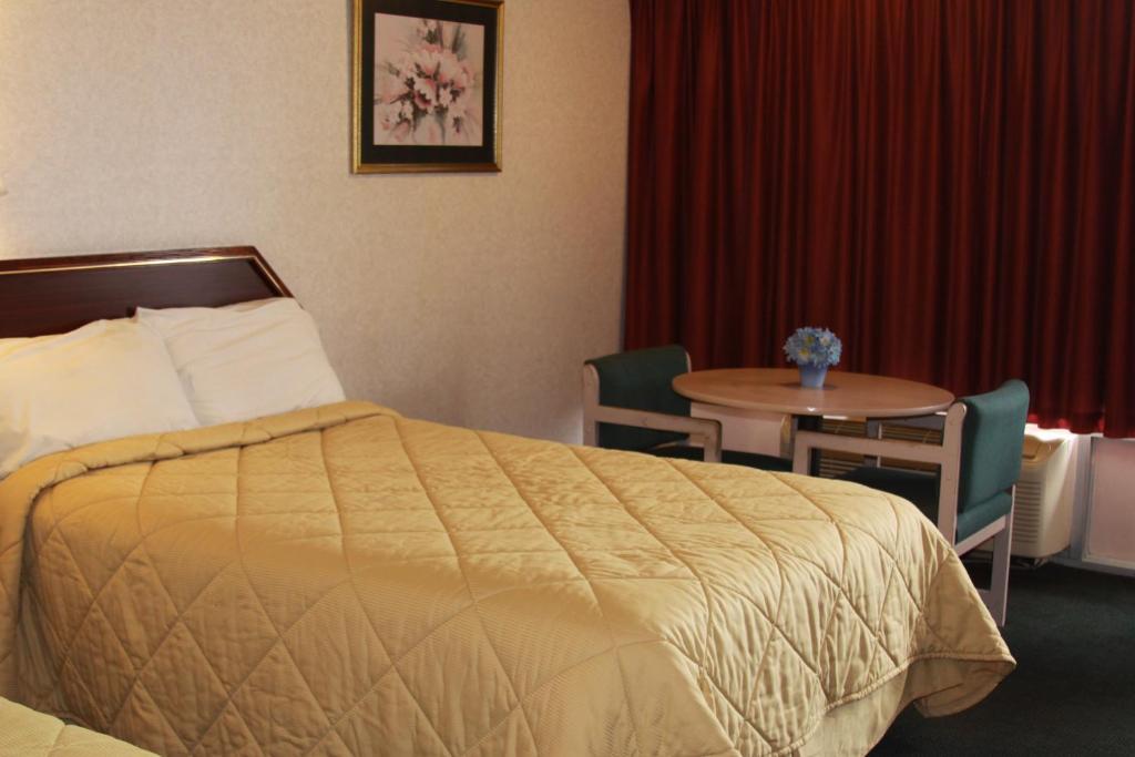 Relax Inn And Suites Hope Экстерьер фото